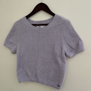 HOLLISTER Women’s Crewneck Mohair Look Fuzzy Cropped Baby Tee, Lavender- Small